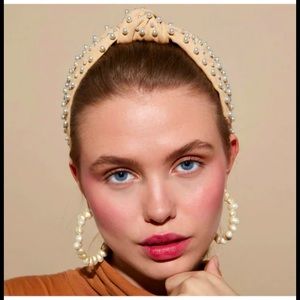 !!!TWO!!! SLIM PEARL WOVEN HEADBAND black (jet) and beige.